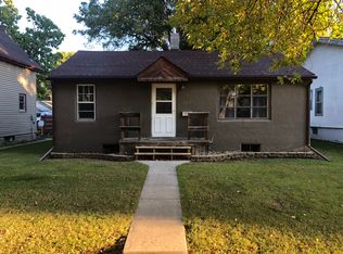 808 W 6th Ave, Mitchell, SD 57301