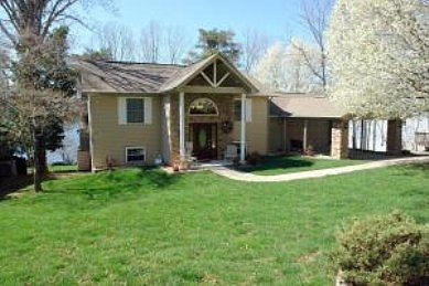 1st image of 139 Meadowview Dr