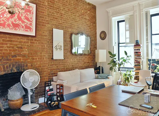 Rented by City Connections Realty | media 20