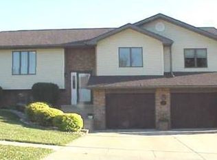 2201 Bel Aire Dr, Denison, IA 51442