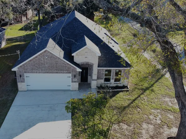 200 E 1st North St, Kaufman, TX 75142