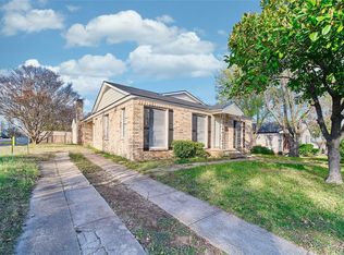 2203 Harrell Ave, Dallas, TX 75203
