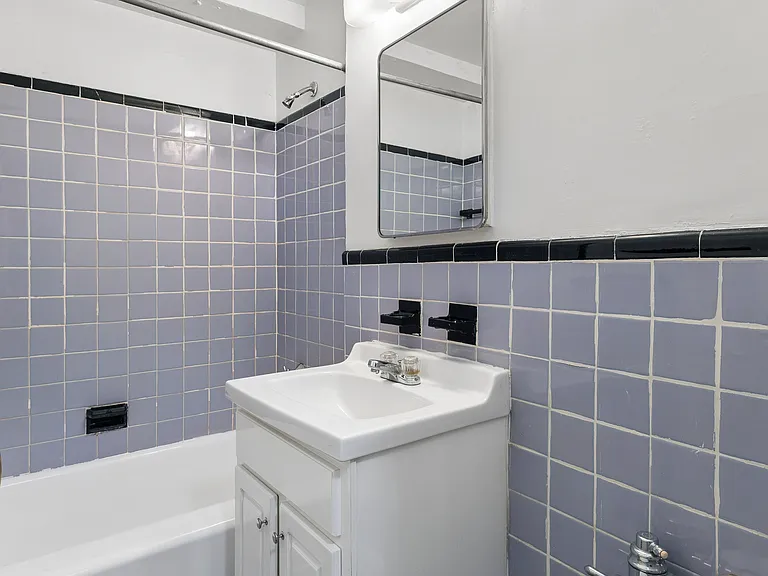 225 E 46th St #3H — Photo 6