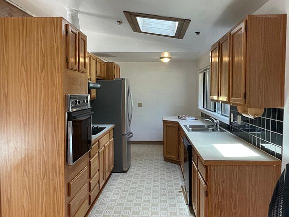 4th image of 15315 SE 25th St