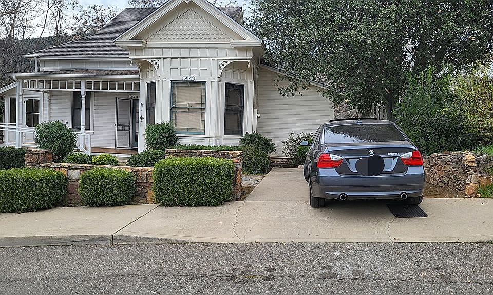 1st image of 5077 Bullion St