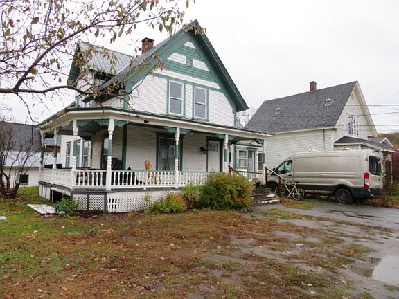 3rd image of 122 Spring Street
