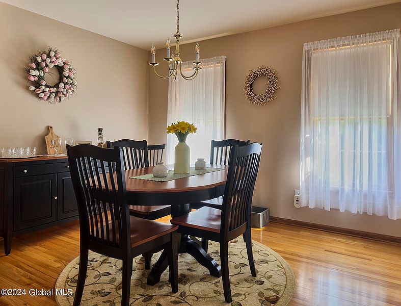 4th image of 7 Pineview Lane