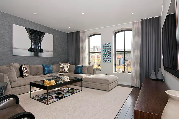 Sold by NYC Views Realty Corp | media 8