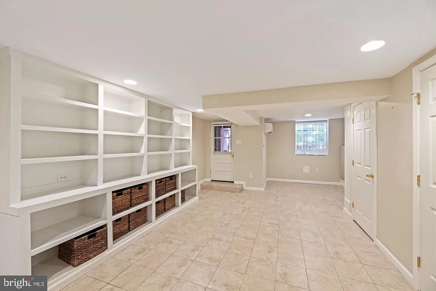 1 bed, 1.0 bath, 595 sqft, $1,800 — Photo 3