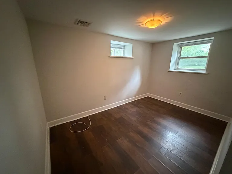 203 Sycamore Ave #G — Photo 7