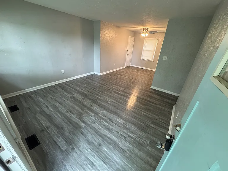 69 N Tippecanoe Dr — Photo 17