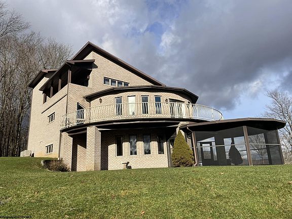 2nd image of 310 Seemont Dr