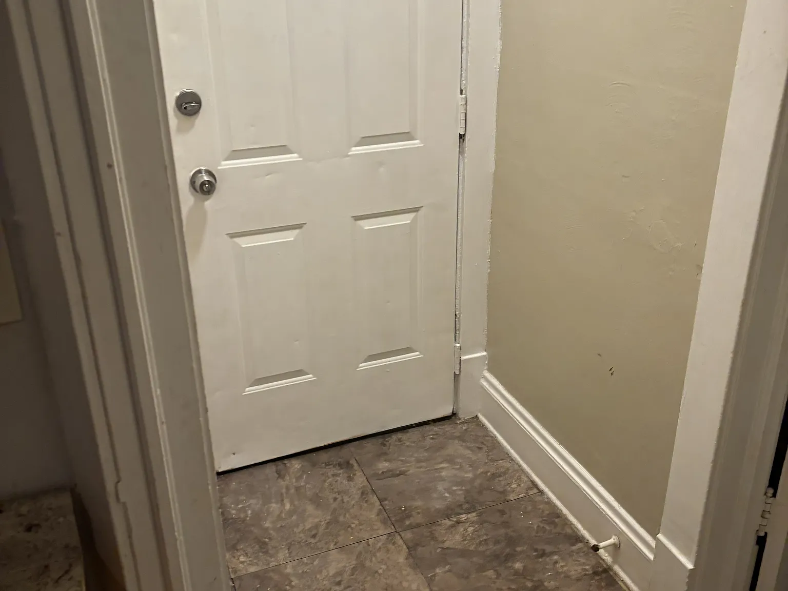 2 bed, 950 sqft, $1,350 — Photo 4