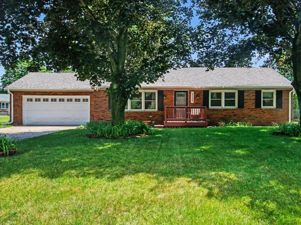 2125 Pawnee Path, Stevensville, MI 49127