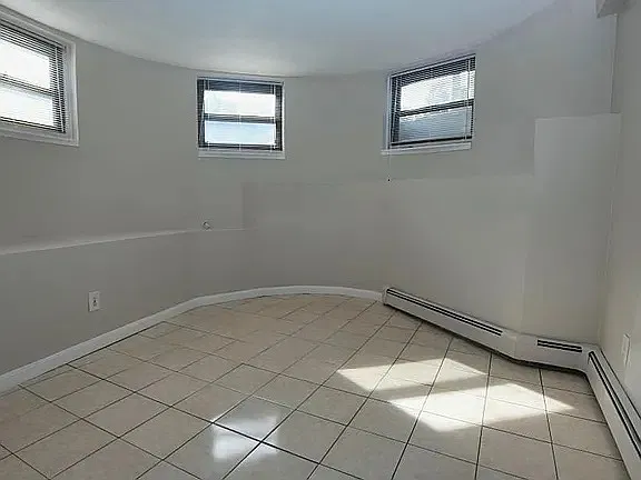 1 bed, 520 sqft, $2,200 — Photo 2