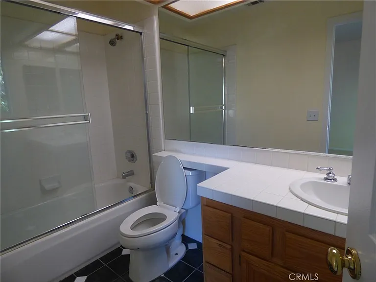 516 Monteleone Ave — Photo 16
