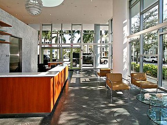 5th image of 201 Aqua Ave APT 904