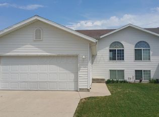 2034 50th St S, Fargo, ND 58103