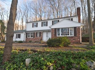1 Misty Ridge Cir, Kinnelon, NJ 07405