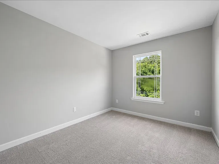 1004 Collindale Ave — Photo 26