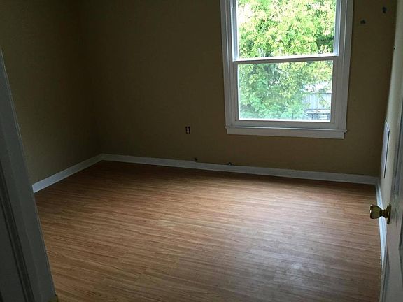 2nd image of 2307 Marion Mashore St