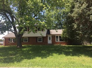 305 Copeland Rd, Clarksville, TN 37042