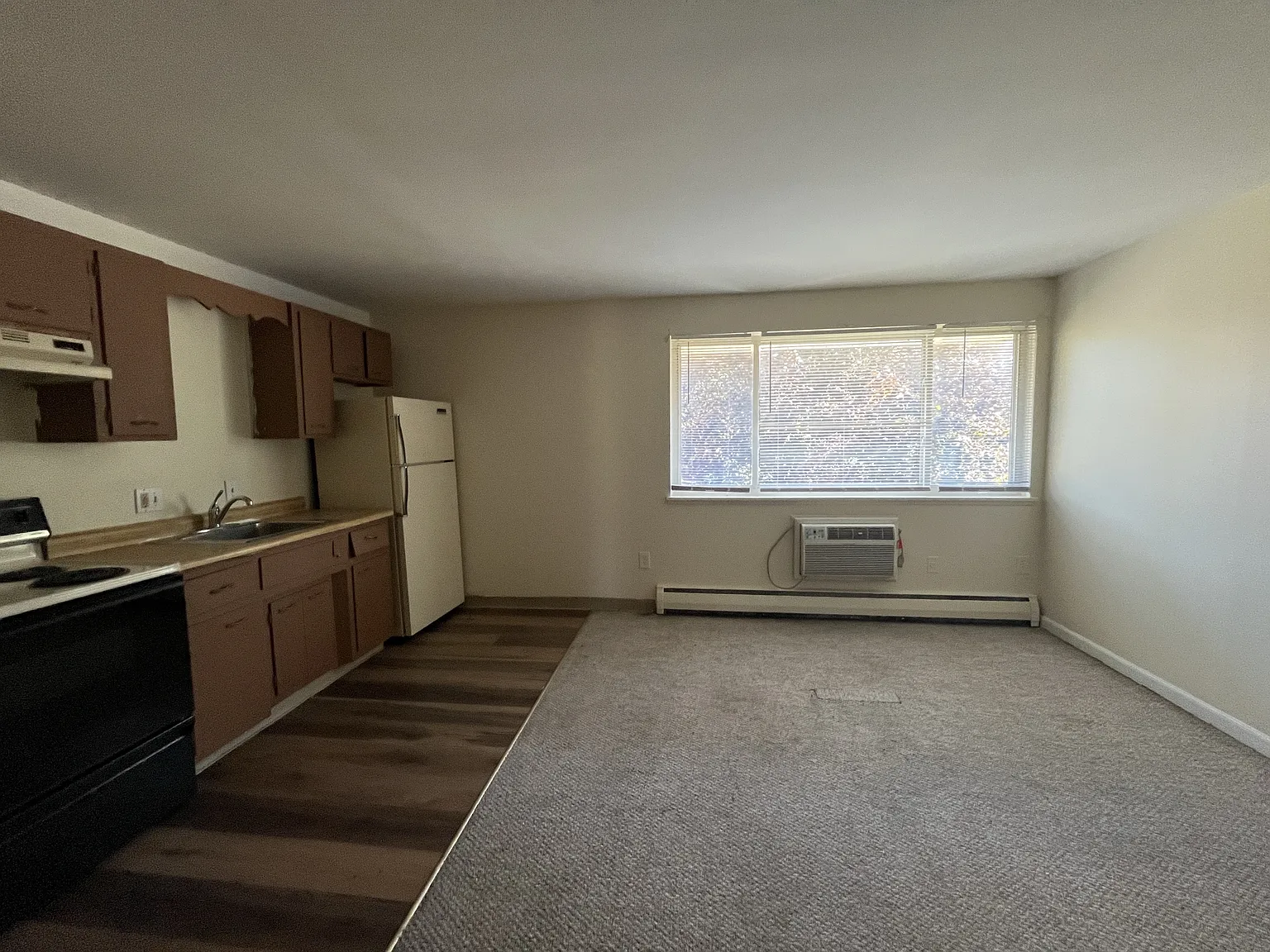 Park Ridge Manor Apts — Photo 2