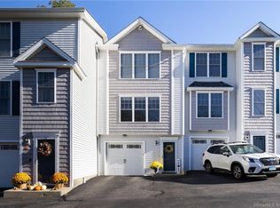 132 Taft Point #2, Waterbury, CT 06708