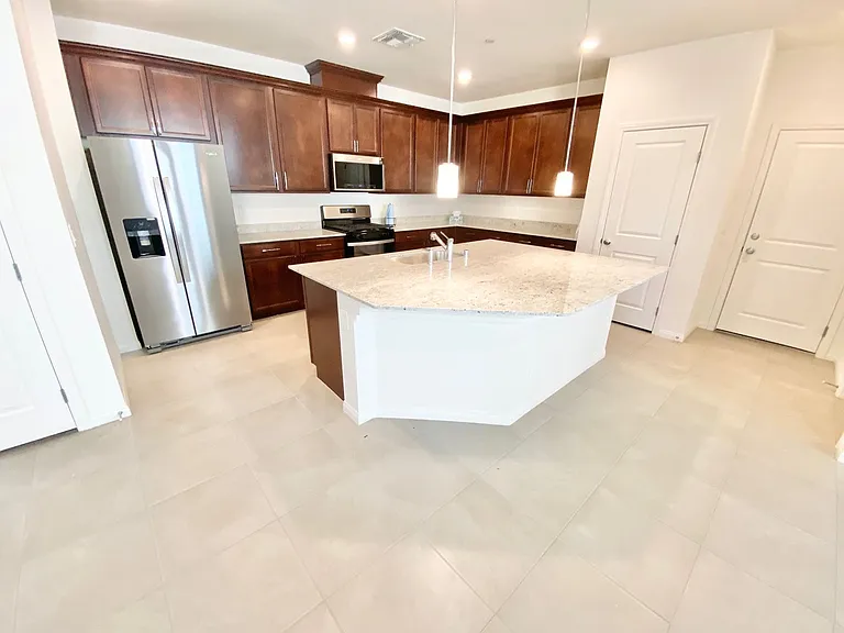 2610 Ercolano St — Photo 6