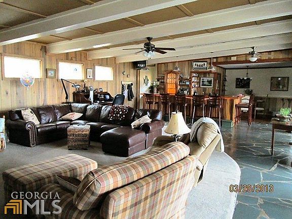 3rd image of 28 Haven Dr