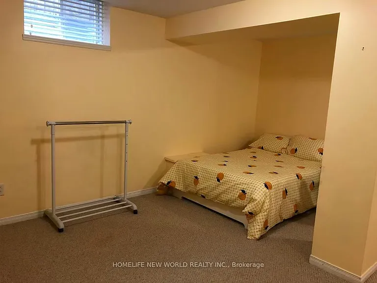 829 Whetherfield St — Photo 26