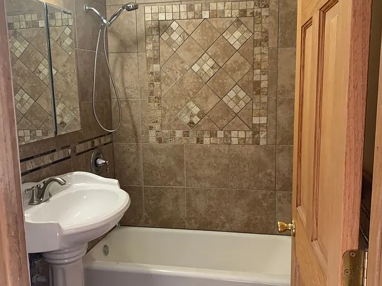 1846 Walnut St — Photo 20
