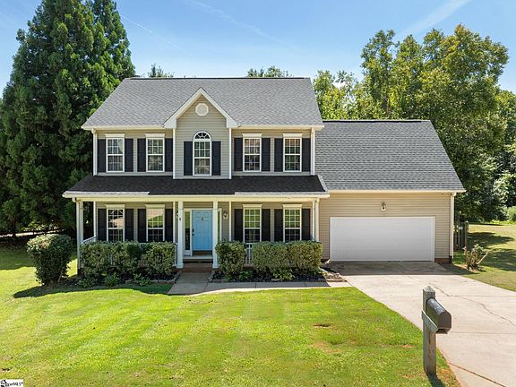 2nd image of 16 Bittercrest Ct