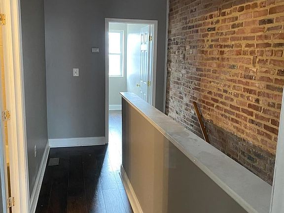 0007_328936409_large