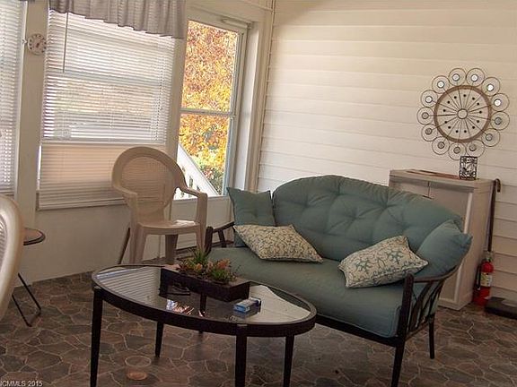 3rd image of 169 Summer Place Dr