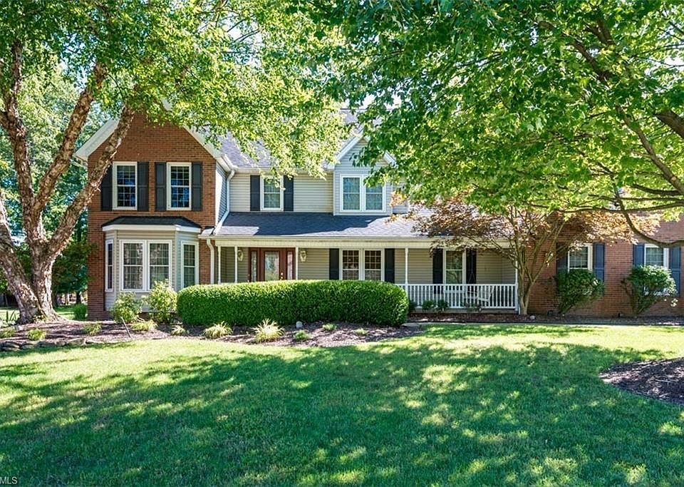 1st image of 2741 Crystalwood Dr