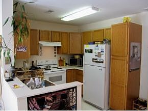 3rd image of 644 Bayberry Ct W