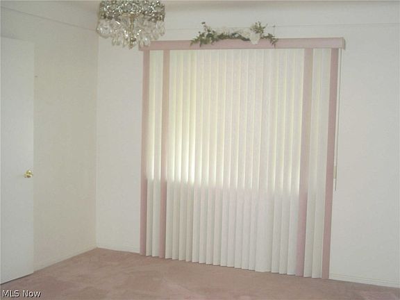 3rd image of 692 Birch Ave