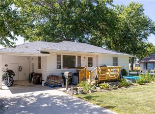 504 N 8th Ave, Winterset, IA 50273