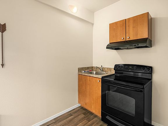 3rd image of 16552 NE 84th Ct #6D