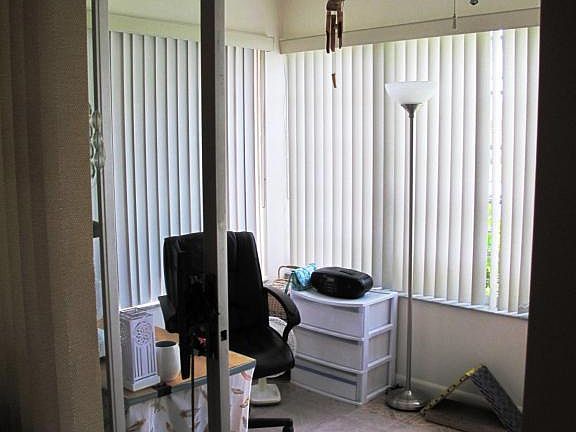 Enclosed Florida room under air (2)