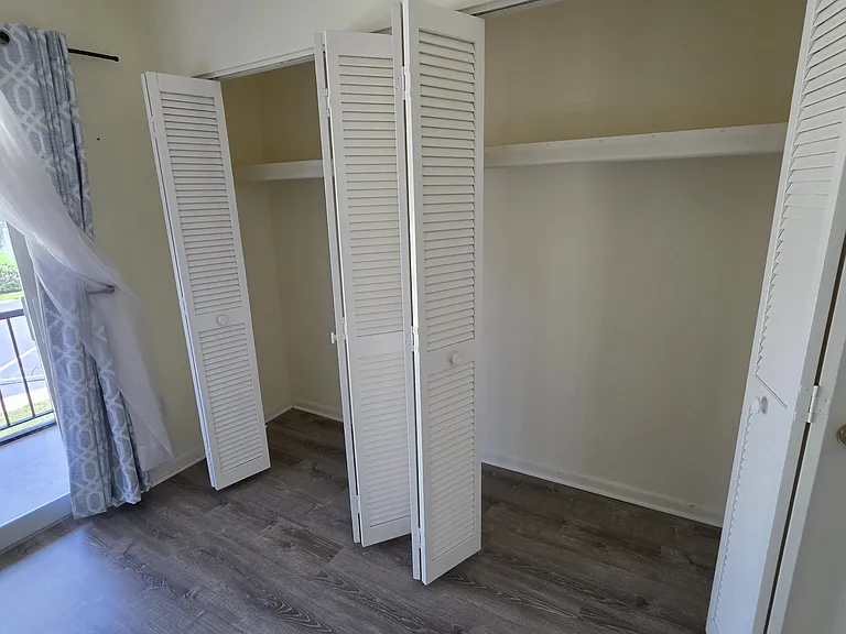 175 Palm Dr — Photo 8