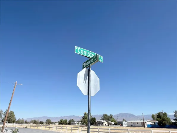 230 W Comstock Cir N, Pahrump, NV 89048