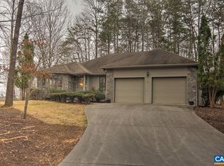 11 Whinchat Ln, Palmyra, VA 22963