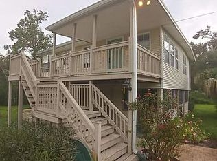 310 Pine St, Waveland, MS 39576