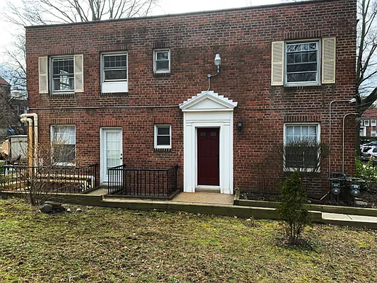 Sold by City Connections Realty | media 26