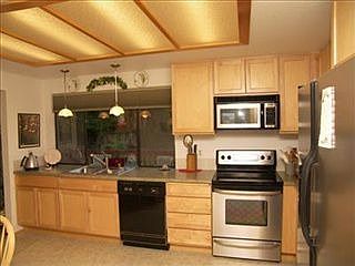 5th image of 2598 McGregor Dr SE
