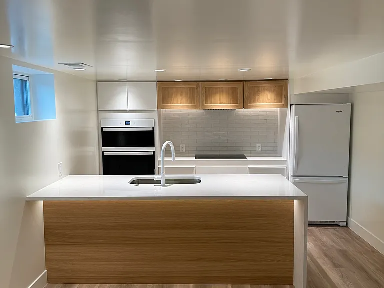 950 E Bayaud Ave — Photo 3