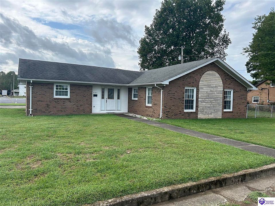 1st image of 602 Robertson Dr