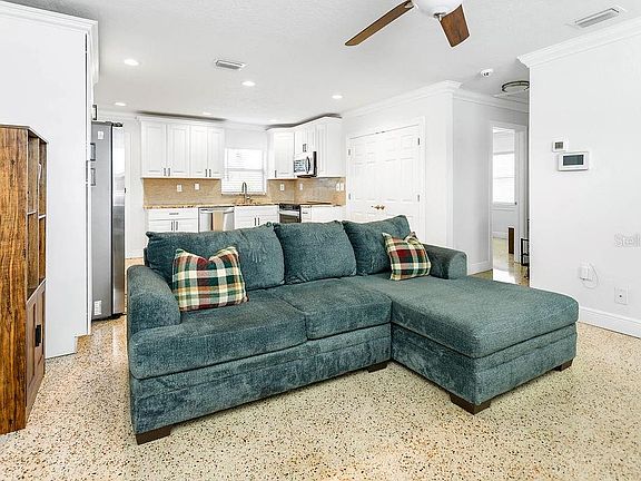 4th image of 2909 W Dewey St